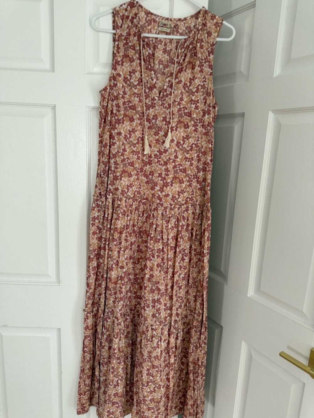 Faherty Sleeveless Floral Maxi Dress in Rust and Cream size small